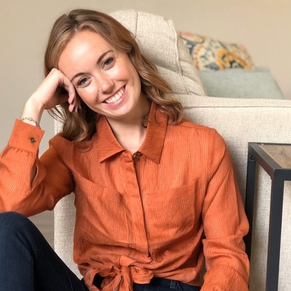 Vacate the Label Tie Hem Burnt Orange Top - Picture 2 of 10